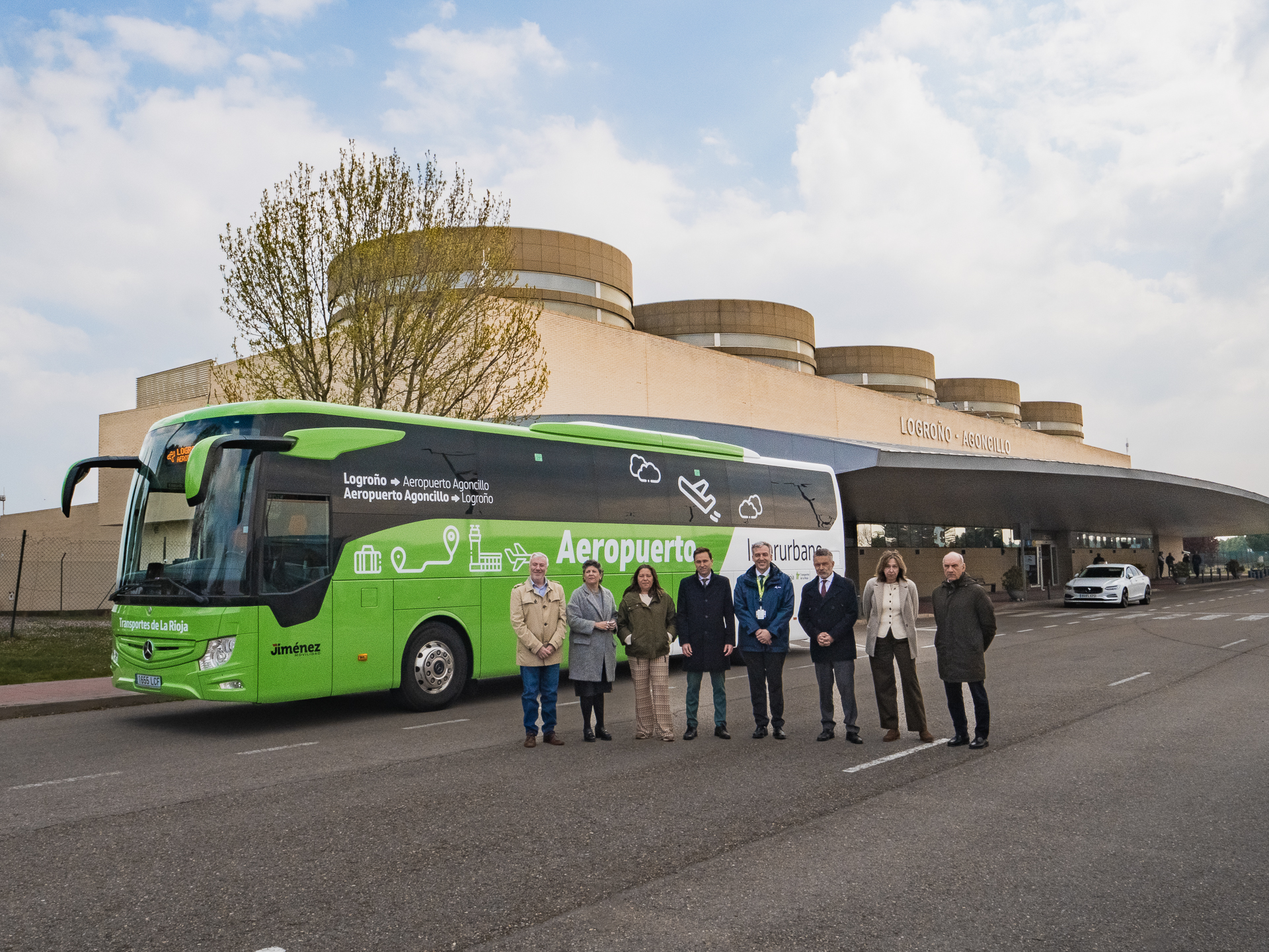 Imagen El Gobierno de La Rioja habilita un servicio especial de transporte para “reforzar la conectividad” con el Aeropuerto de cara a los nuevos vuelos regulares