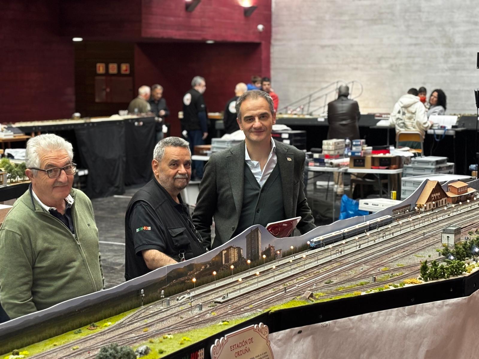 Maqueta tren de 75 metros